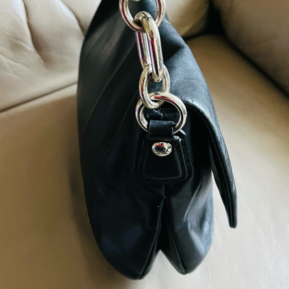 Authentic Coach handbag - Picture 5 of 15